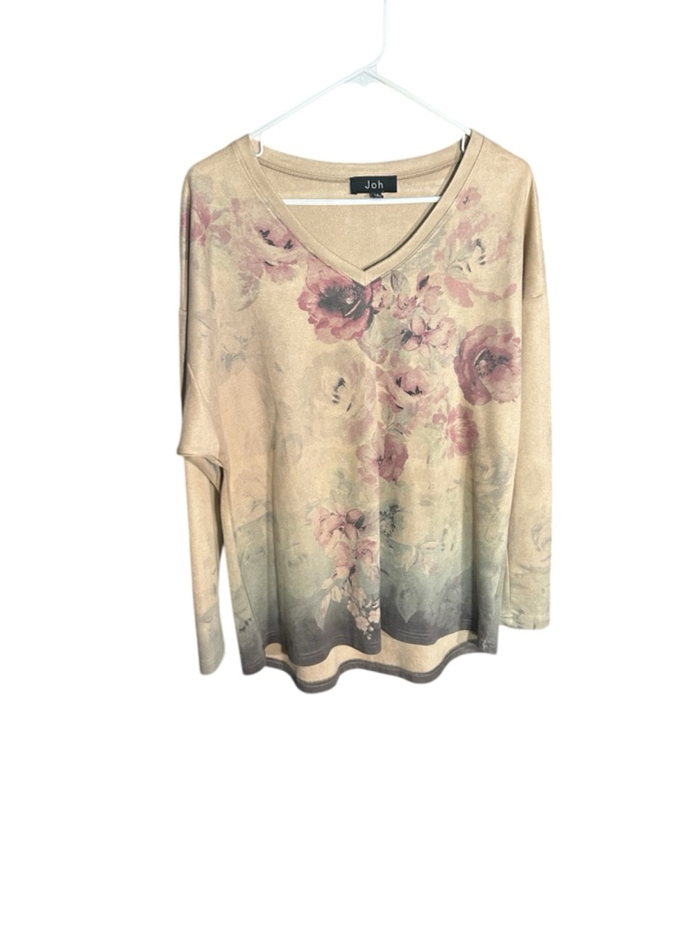 Joh Oversized V-Neck w/ Floral Print Long Sleeve - Suede Feel